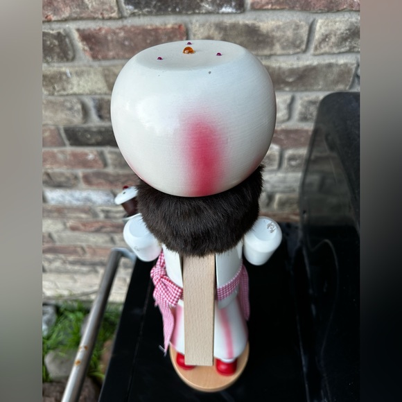 Vintage Steinbach Nutcracker Cupcake Maker 18” tall. Haunted? You decide. - Picture 5 of 15